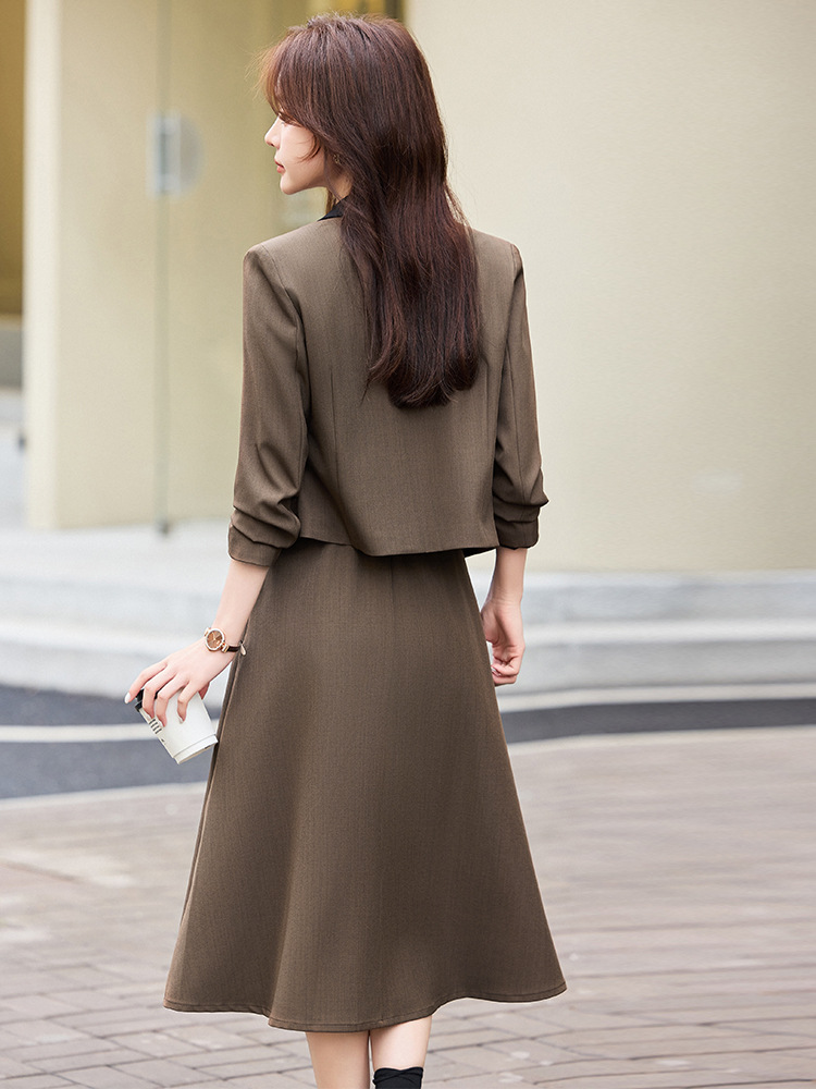 Gray short blazer for women, n - đánh giá và giá Women Formal Wear Blazers